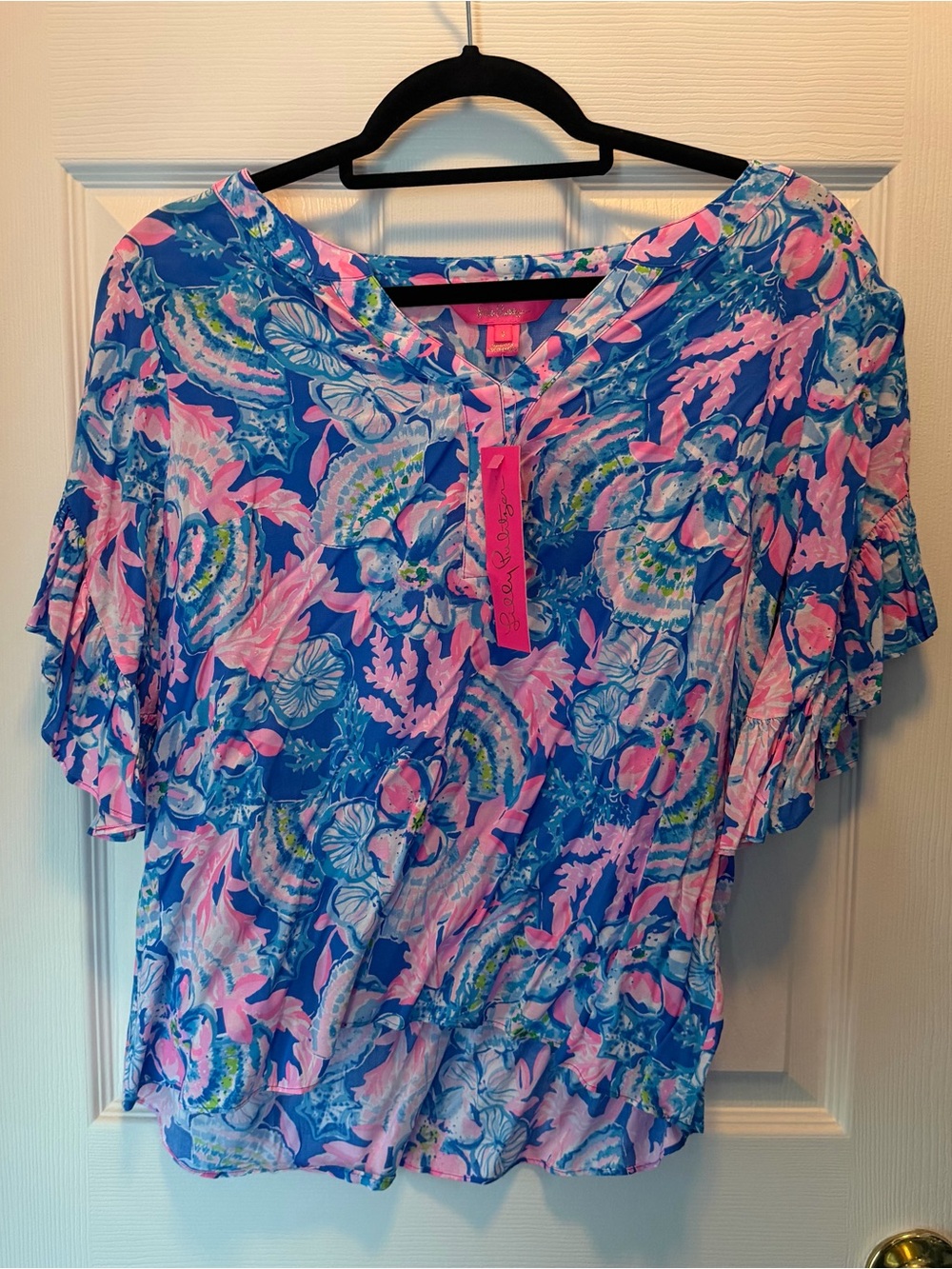 Lilly Pulitzer Quinna Top Blue Tang Sitting Seaside